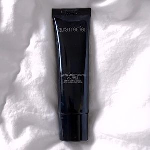 Laura Mercier Tinted Moisturizer